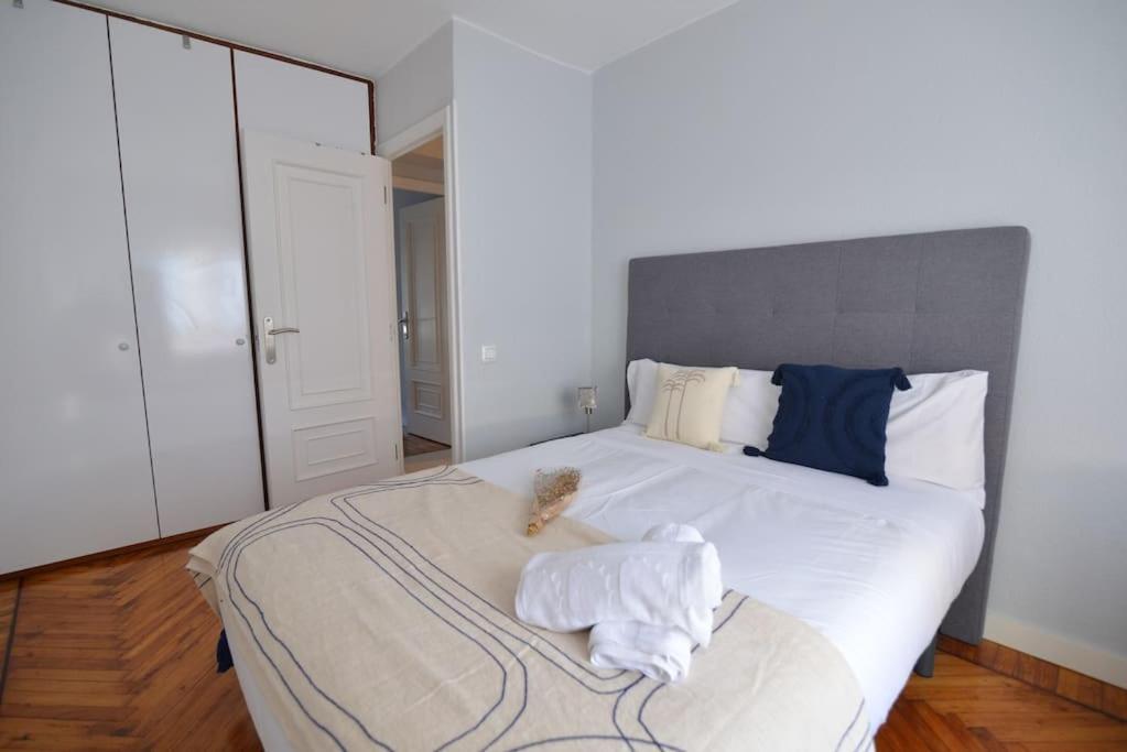 El Apartamento De San Manolo By Just Room Santander Ngoại thất bức ảnh