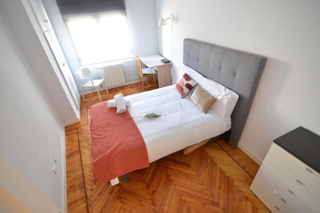 El Apartamento De San Manolo By Just Room Santander Ngoại thất bức ảnh