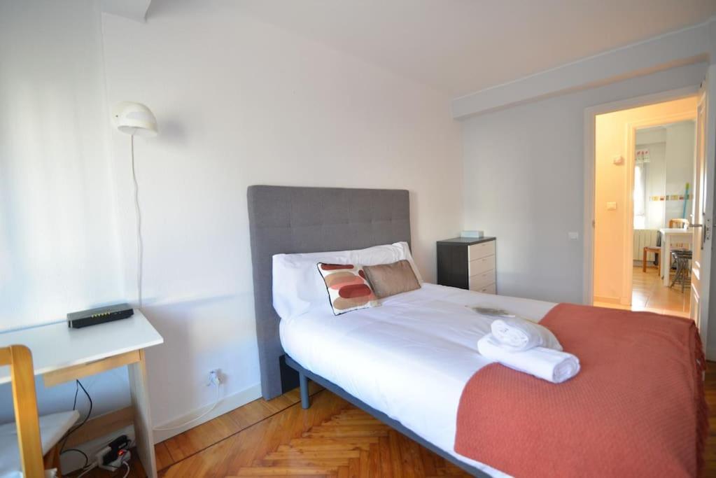El Apartamento De San Manolo By Just Room Santander Ngoại thất bức ảnh