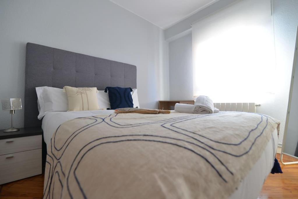 El Apartamento De San Manolo By Just Room Santander Ngoại thất bức ảnh