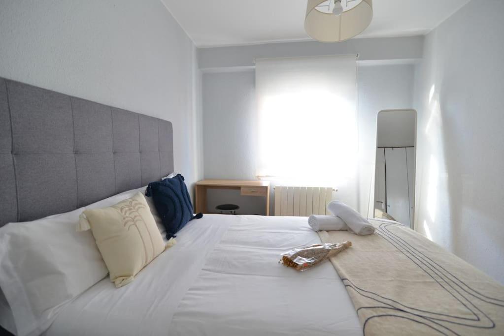 El Apartamento De San Manolo By Just Room Santander Ngoại thất bức ảnh